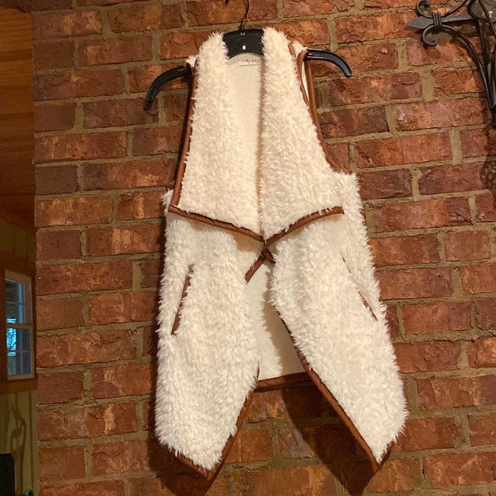 Molly Green -  Vest women’s size M